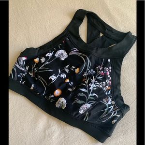 Women’s Sports Bra